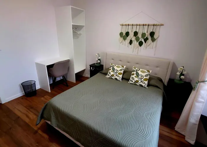 Garden , Πανσιόν